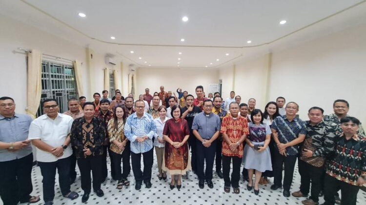 Perayaan Ekaristi untuk Umat Katolik TNI & Polri di Katedral Sintang