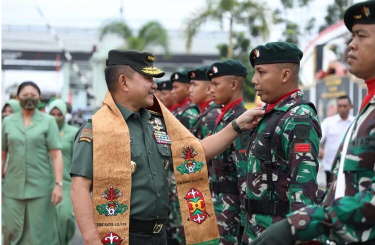 Jenderal Besar Dudung Abdurachman yg penuh cinta dan dicintai Prajuritnya, Sulit Mencari Padanannya di era masa kini
