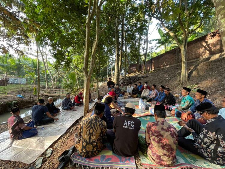 Jelang Akhir Tahun 2024, Kades Talaga Bersama Masyarakat Pers dan PHRI Pokja Gelar Tasyakuran dan Penyematan Nama Sungai Gus Ipul