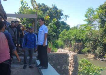 Tinjau Pembangunan Senderan Sungai Suba, Wali Kota Pastikan Upaya Pengendalian Banjir Terus Berjalan